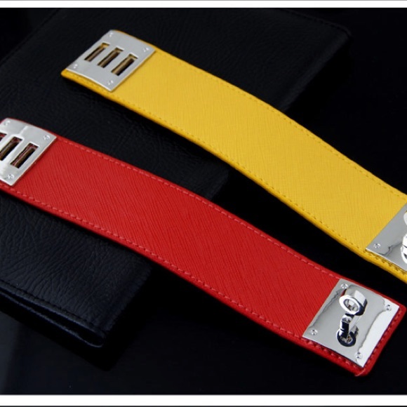 Wide Bracelet - Picture 5 of 5